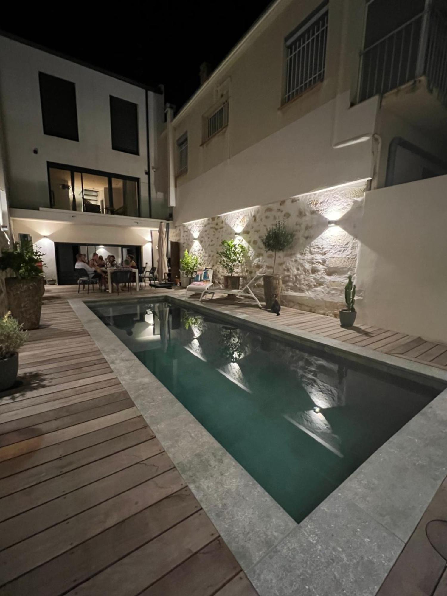 Chambre Dans Maison De Ville Avec Piscine Et Garage En Centre Ville モンペリエ エクステリア 写真